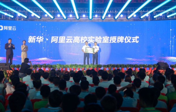 �����AСȤ�¡����c(di��n)�P(p��n)�c(di��n)�����ܳɾ�δ��(l��i)