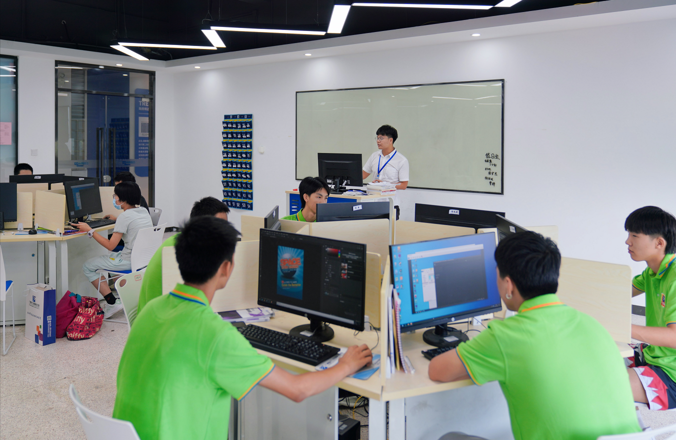 �и������������������x���D(zhu��n)�W(xu��)���V�����A��(li��n)�W(w��ng)�Ƽ��W(xu��)У��