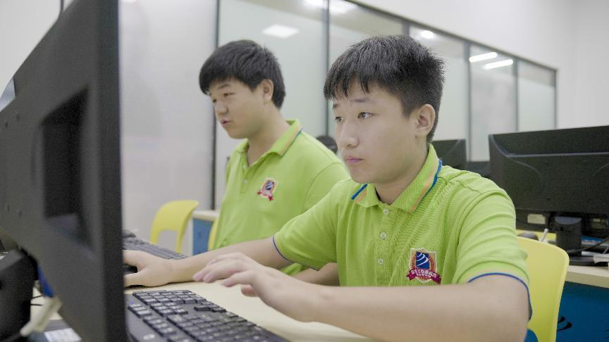 �V�����A2023�＾�A�ư��n�̰���