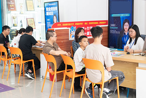 2025�괺������������M(j��n)����