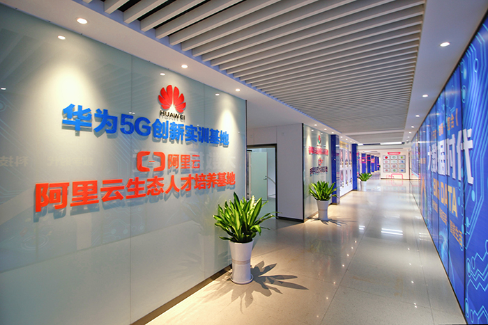 計(jì)算機(jī)操作工訓(xùn)中心 計(jì)算機(jī)操作工訓(xùn)中心