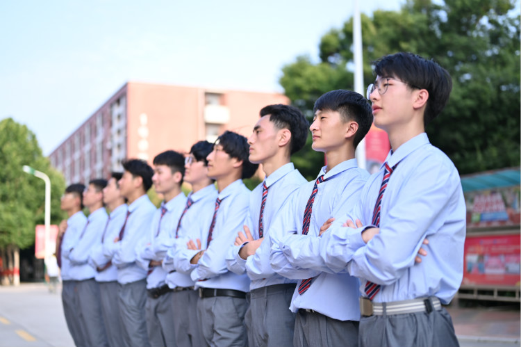 ���Ї�(gu��)���족��������(li��n)�W(w��ng)+��