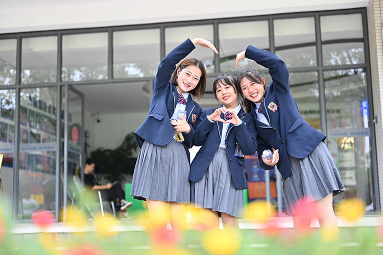 �V�����A����(j��)���(xi��ng)���������B(y��ng)��(li��n)�W(w��ng)�߼����˲�