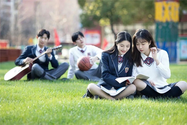 �����߁�(l��i)�u���߼����˲����и�����������x��