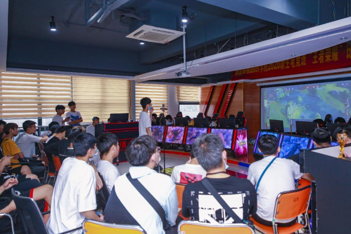 7��15�������A��X����ȫ��(gu��)У�ѿ���(hu��)�����xʽ�ߡ��������W(xu��)�𡱆���(d��ng)�xʽʢ���e��