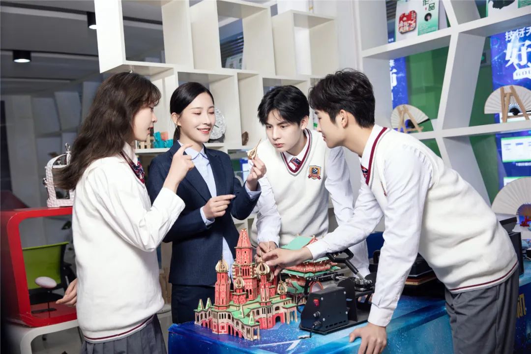 �V�����A��(li��n)�W(w��ng)�Ƽ��W(xu��)У