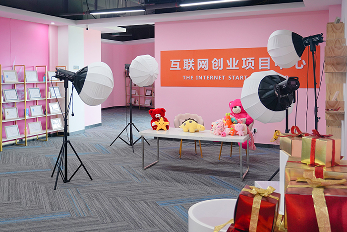 �������W(xu��)������V�����A�ɾͷǷ����·